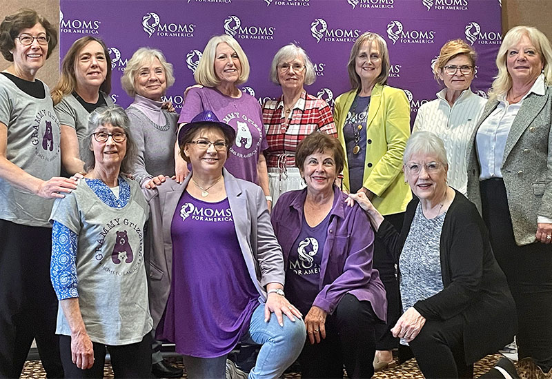 Grammie Grizzlies - Moms for America Groups